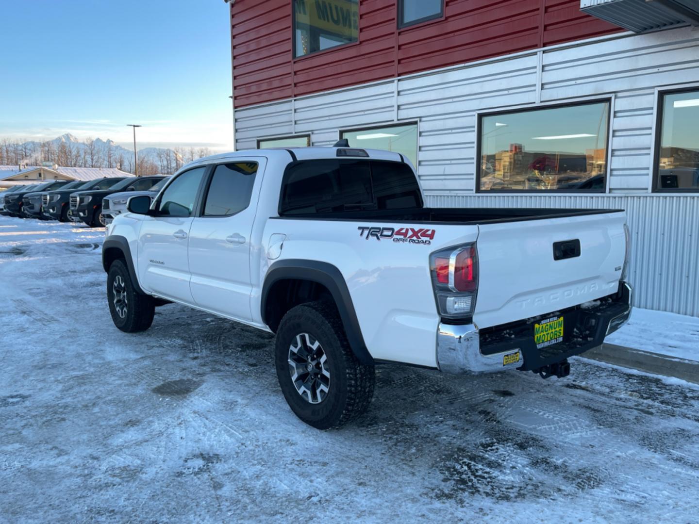 2022 WHITE TOYOTA TACOMA TRD off road V6 (3TMCZ5AN1NM) with an 3.5L engine, Automatic transmission, located at 1960 Industrial Drive, Wasilla, 99654, (907) 274-2277, 61.573475, -149.400146 - Photo#2